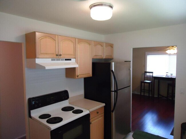 Building Photo - 2404 Boise St
