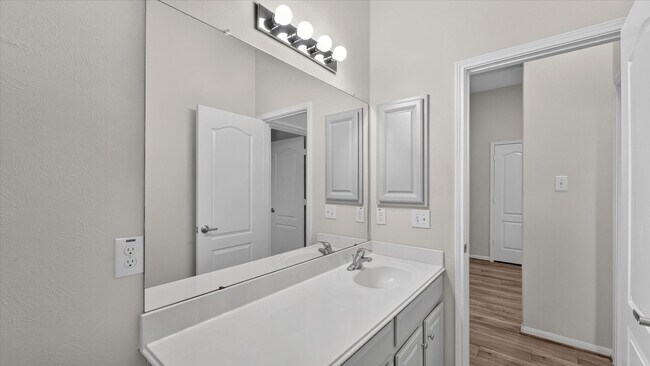 Building Photo - 22626 Fanwick Dr