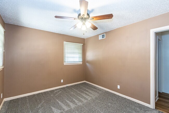 Building Photo - 3801 26th St