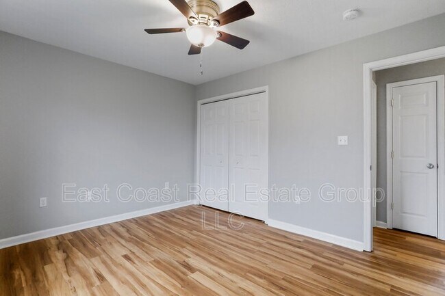 Building Photo - 339 Clifford Dr