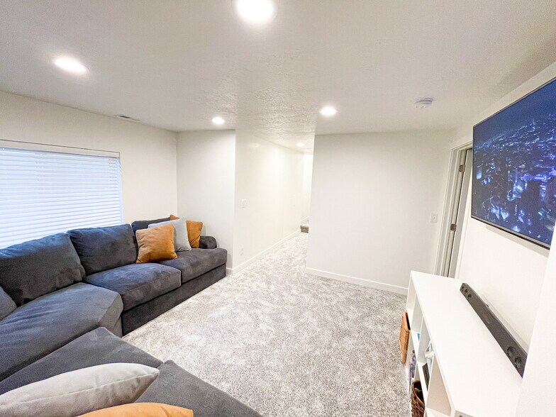 Building Photo - 5179 N Marble Fox Way