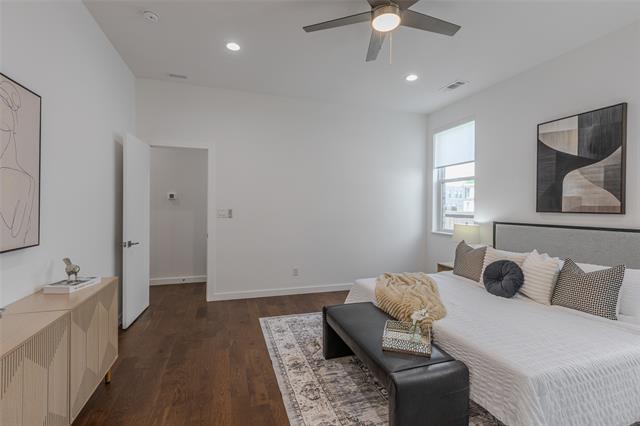 Building Photo - 9742 Sunset Dr
