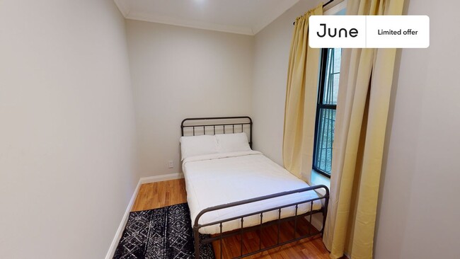 Primary Photo - Private bedroom in 3 bed/1 bath Home