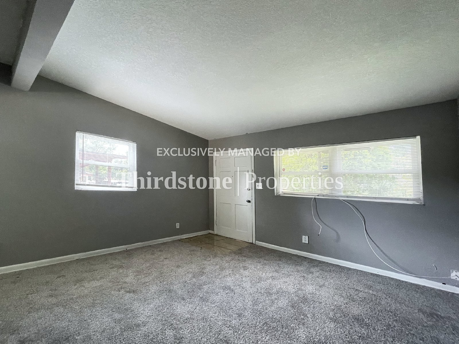 Building Photo - 2212 W 12th St