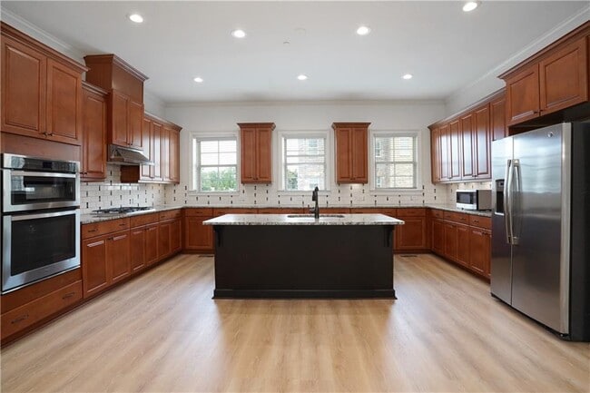 Building Photo - 949 Opelousas Way