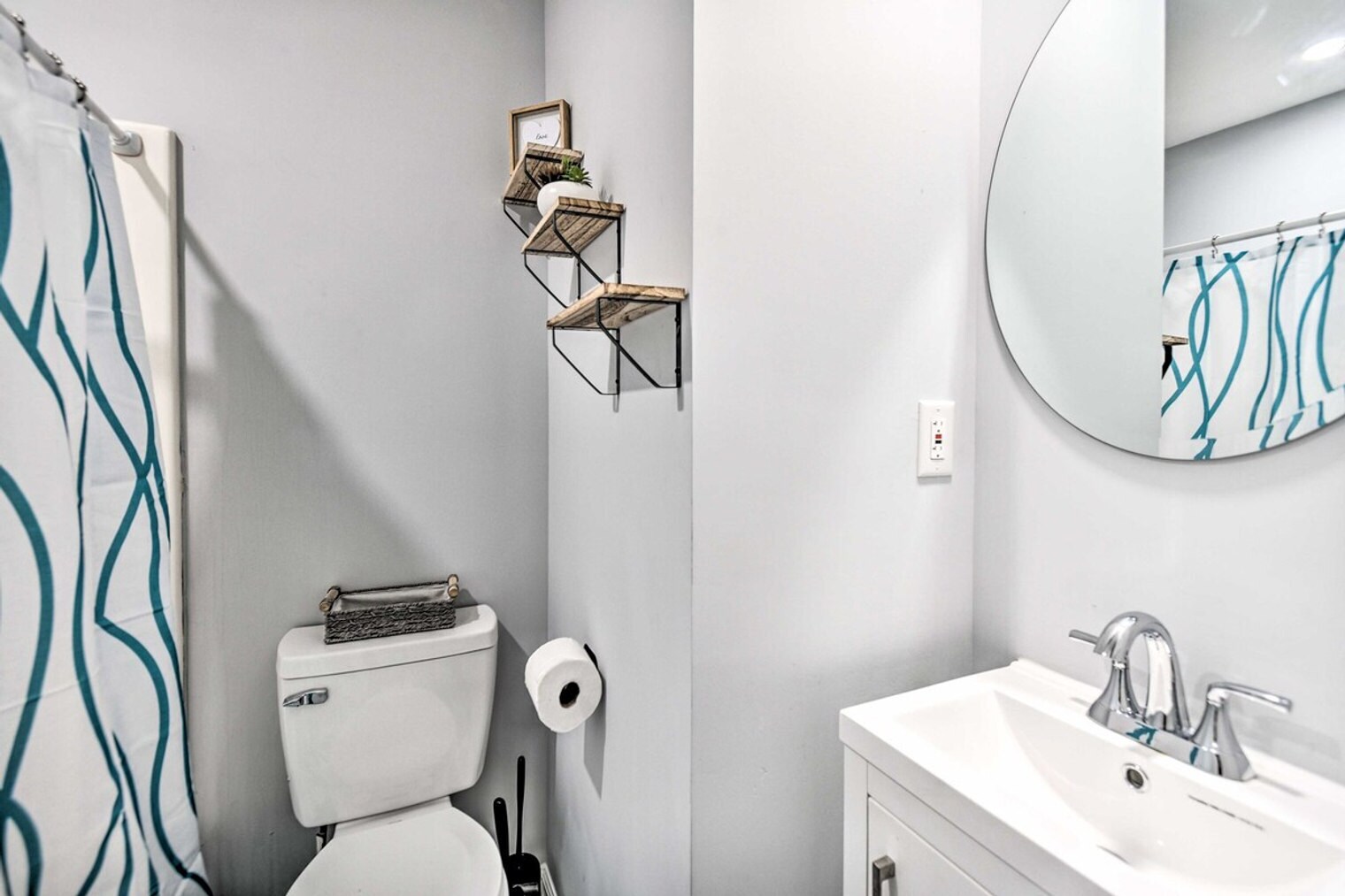 Building Photo - 740 W 31st St