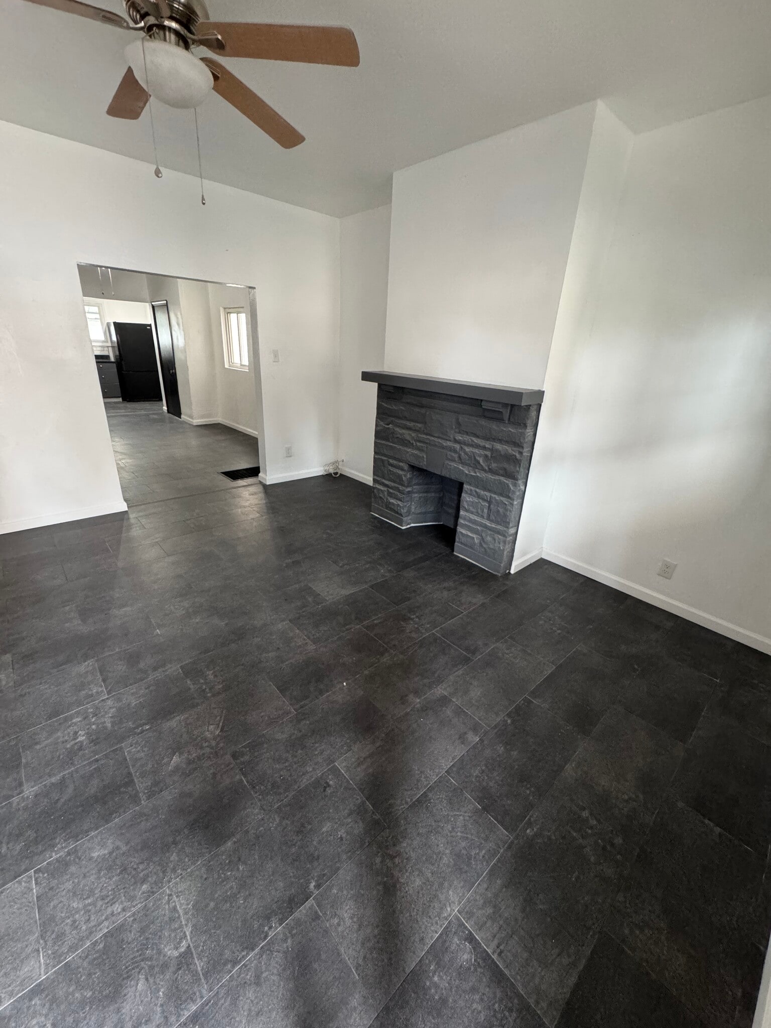 Building Photo - 302 Prospect St