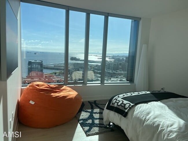 Building Photo - 2 br, 2 bath House - 201 Folsom St #33C