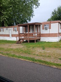 Building Photo - Sunrise Mobile Home Community