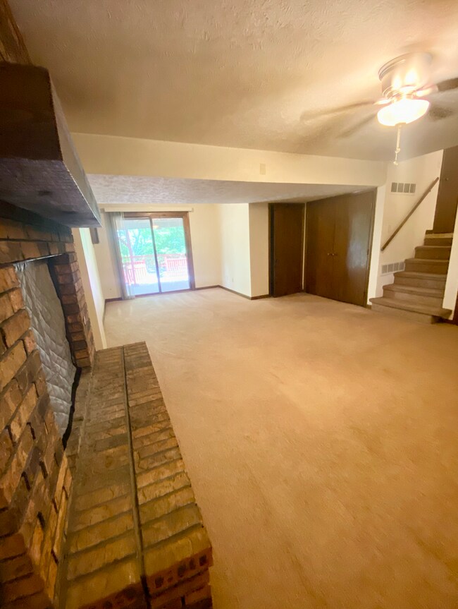 Building Photo - 13251 Brookside Dr