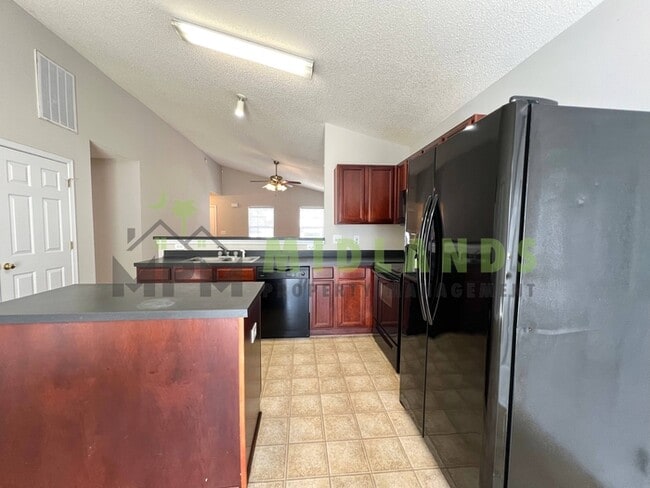 Building Photo - 139 Arthurdale Dr