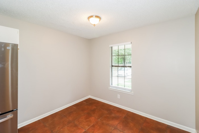 Building Photo - 3016 Shade Tree Cove