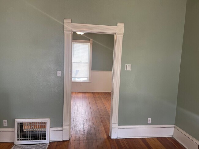 Building Photo - 1229 12th St