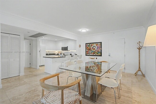 Building Photo - 2301 Collins Ave