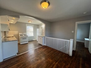Building Photo - 721 N Shippen St