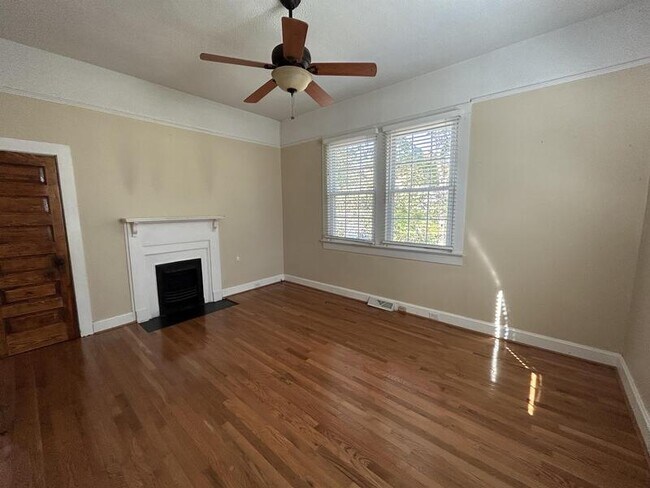 Building Photo - 601 Williams St