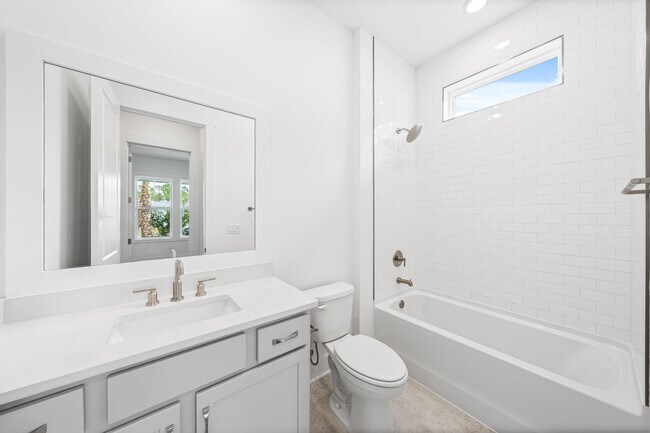 Building Photo - 169 Orman Ct