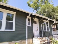 Building Photo - 1008 SW 17th St