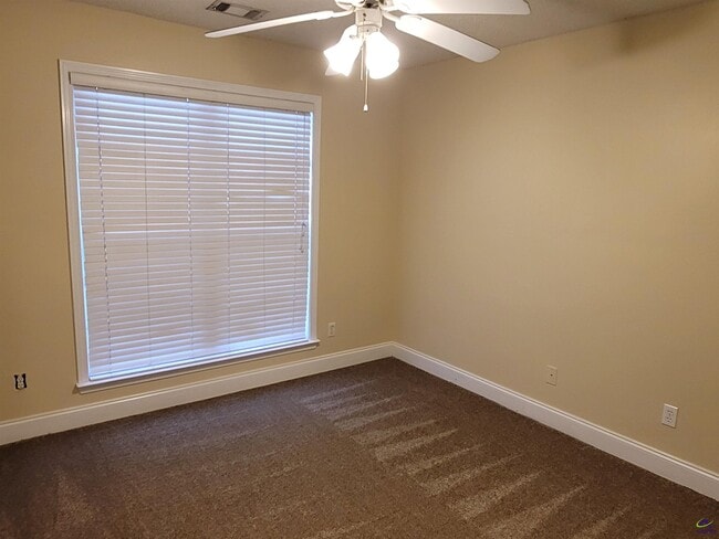 Building Photo - 101 Pamlico Ct