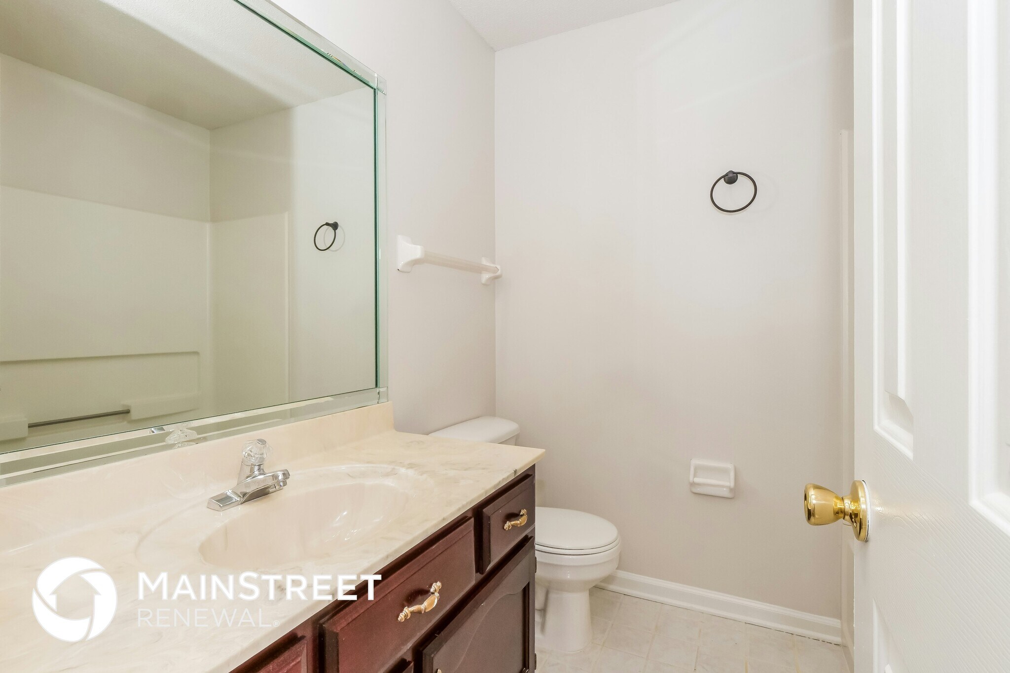 Building Photo - 8486 Clubview Dr