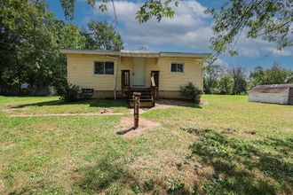 Building Photo - 6180 Hillford Ave NE