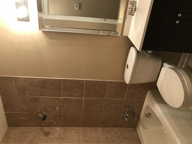 Building Photo - 4235 Roman Dr