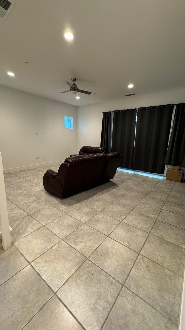Living Room - 2310 Mirth St