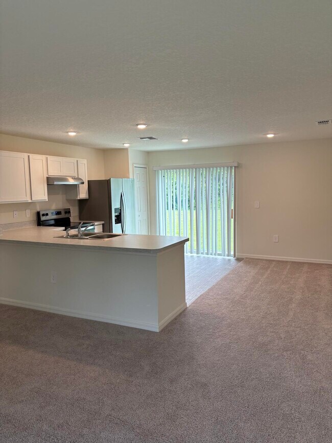 Building Photo - 1109 Altamira St NW