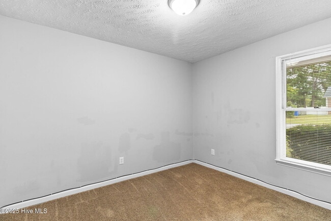 Building Photo - 7313 Pebblebrook Dr