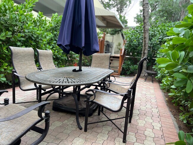 Building Photo - 3540 S Ocean Blvd