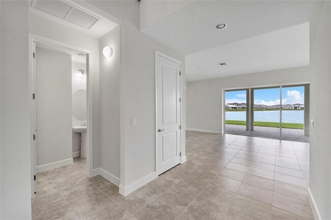 Building Photo - 5206 Liberty Ln