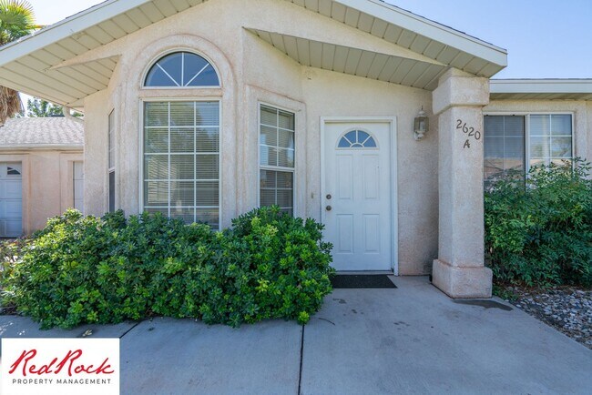 Building Photo - Easy Living! 3 Bedroom Home with Gorgeous Backyard