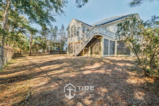 Building Photo - Spacious Retreat in Mt. Pleasant