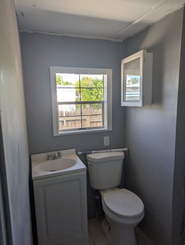 Building Photo - 11430 Rohrman Rd