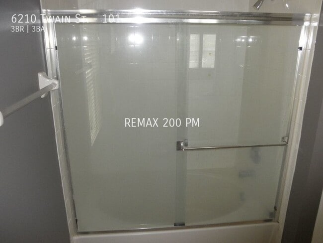 Building Photo - 6210 Twain St