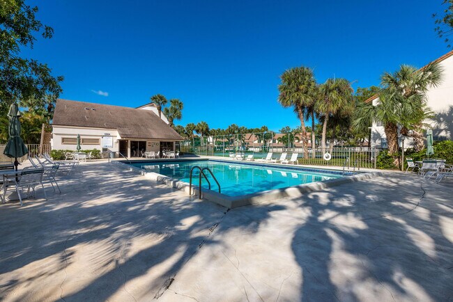 Building Photo - 12582 Shoreline Dr