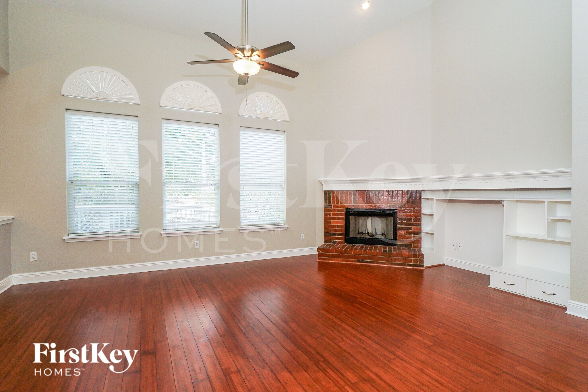 Building Photo - 20930 Pedregoso Ln