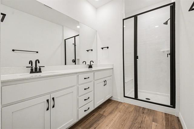 Building Photo - 901 Janwood Dr