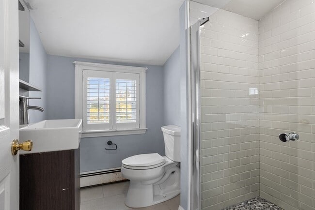 Building Photo - 140 Lowell St