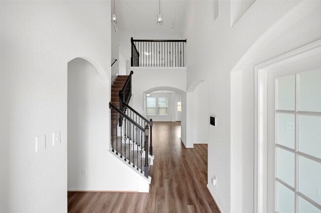 Building Photo - 5309 Camerford Ct