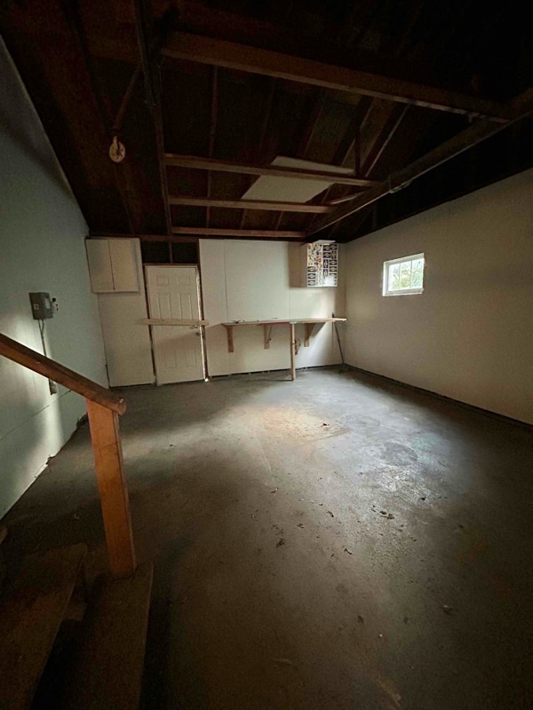 Building Photo - 122 W Florence Ave