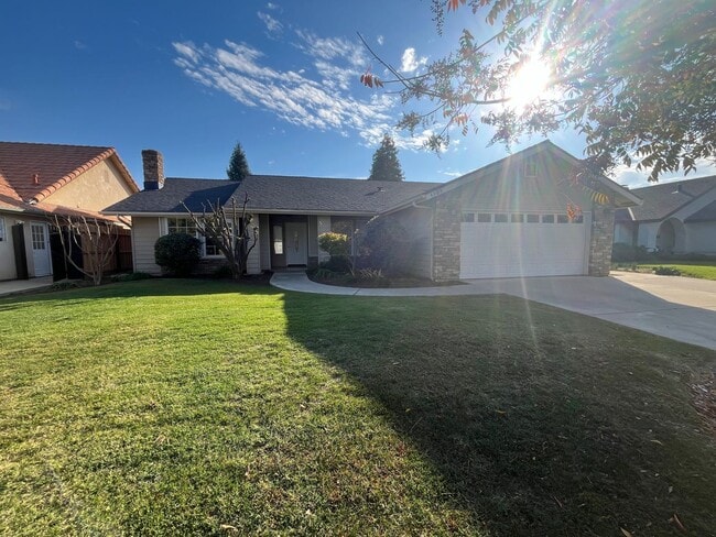 Primary Photo - Coming Soon! 3 Bedroom Home in North West ...