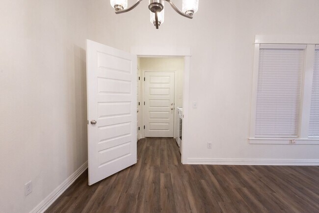 Building Photo - Brand New Townhome for Lease Available 12/18/2025