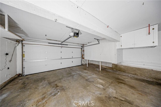 Building Photo - 11 Recodo