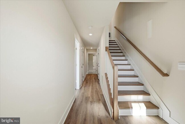 Building Photo - 1829 Harvest Dr