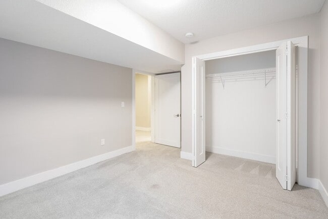 Building Photo - Watson Way Twinhomes