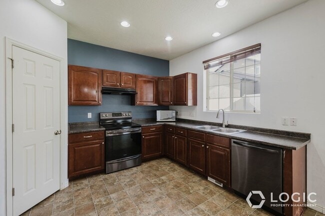 Building Photo - 7673 Decrescendo Dr