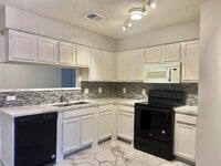 Building Photo - 14207 Long River Ct