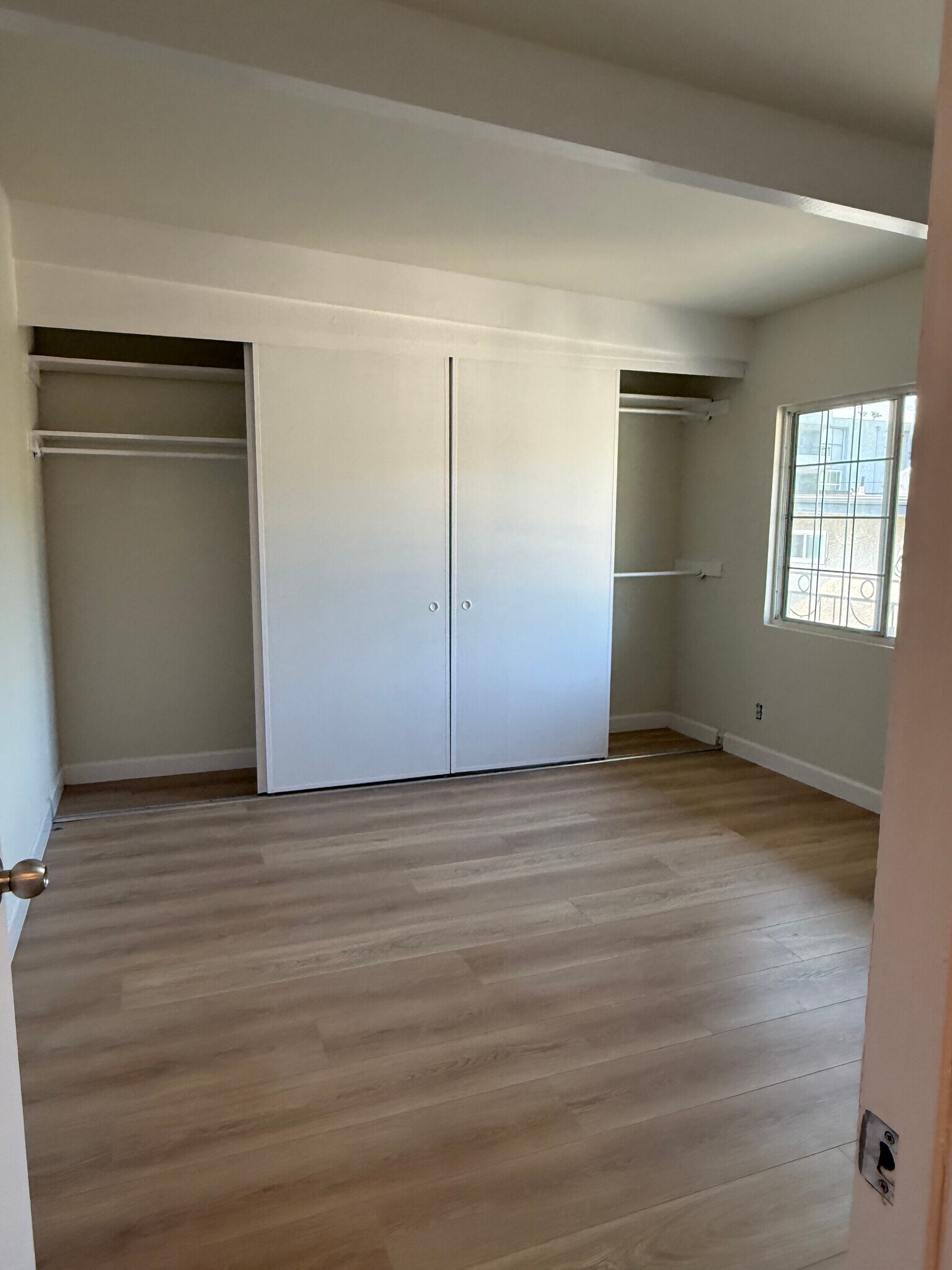 Building Photo - 1929 N Commonwealth Ave