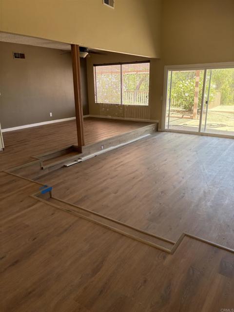 Building Photo - 4193 Rueda Dr